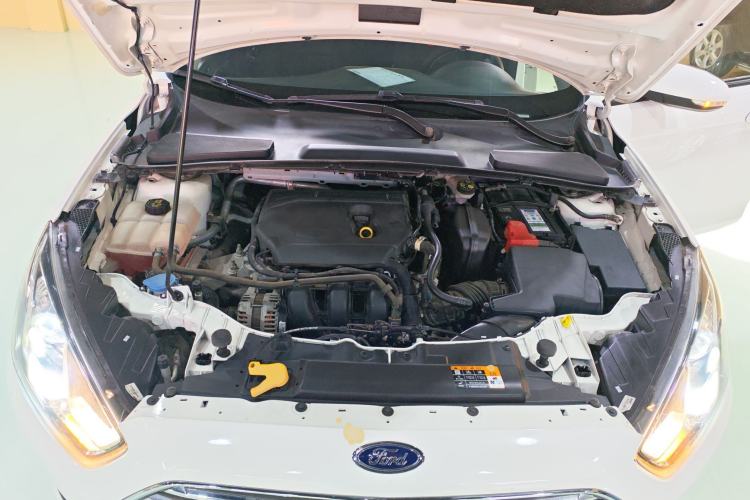 Used Ford Escort 2019 Revised 1.5L Automatic ZhiXiang Version (Tire Pressure Monitoring) China VI Standard Engine Bay
