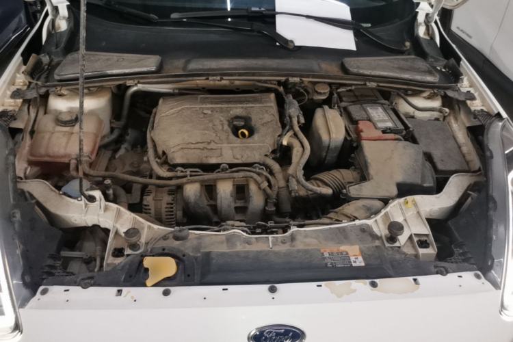 Used Ford Escort 2019 Revised Version 1.5L Automatic Enjoyment Type China VI Standard Engine Bay