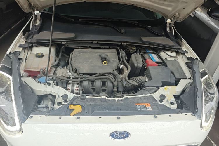 Used Ford Escort 2019 Revised Version 1.5L Automatic Enjoyment Type China VI Standard Engine Bay