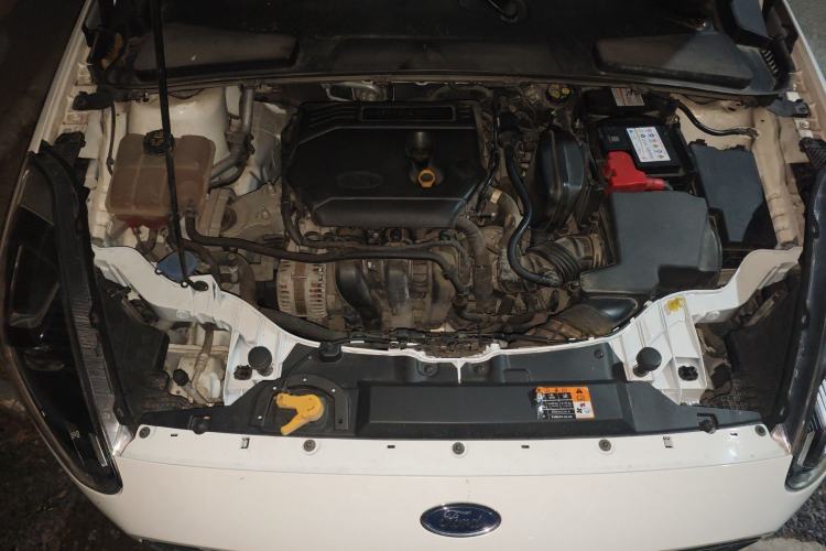 Used Ford Escort 2019 Revised Version 1.5L Automatic Enjoyment Type China VI Standard Engine Bay