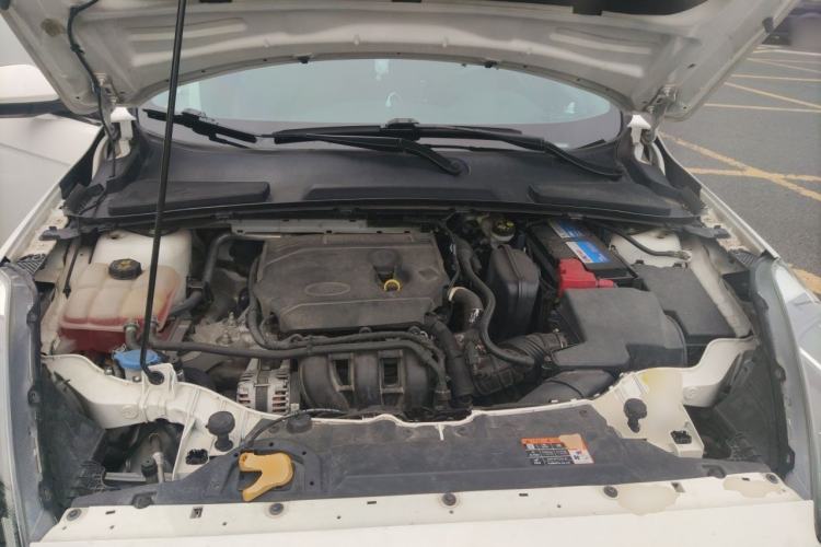 Used Ford Escort 2019 Revised Version 1.5L Automatic Enjoyment Type China VI Standard Engine Bay