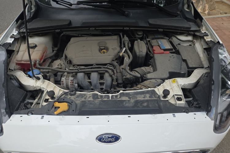 Used Ford Escort 2019 Revised Version 1.5L Automatic Enjoyment Type China VI Standard Engine Bay