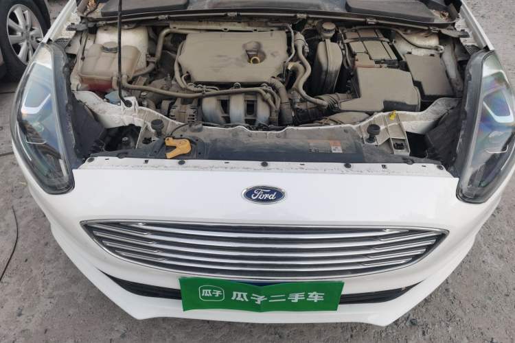 Used Ford Escort 2019 Revised Version 1.5L Automatic Enjoyment Type China VI Standard Engine Bay