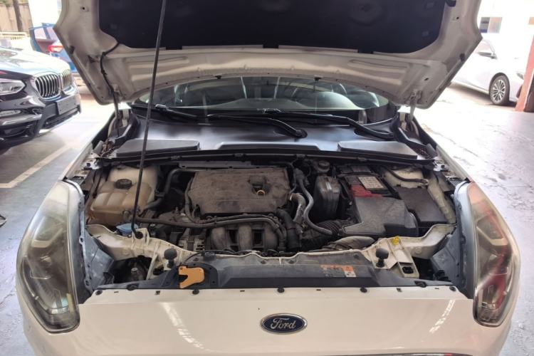 Used Ford Escort 2019 Revised Version 1.5L Automatic Enjoyment Type China VI Standard Engine Bay