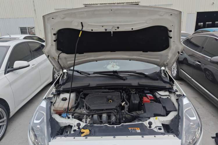 Used Ford Escort 2019 Revised Version 1.5L Automatic Enjoyment Type China VI Standard Engine Bay