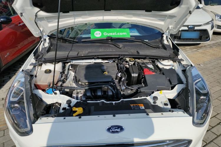 Used Ford Escort 2019 Revised Version 1.5L Automatic Enjoyment Type China VI Standard Engine Bay