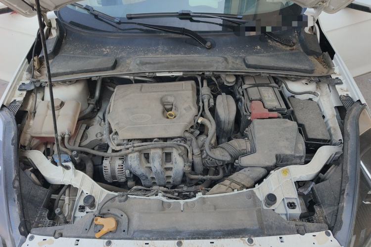 Used Ford Escort 2019 Revised Version 1.5L Automatic Enjoyment Type China VI Standard Engine Bay