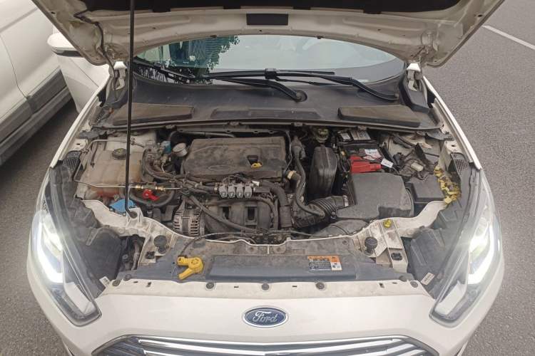 Used Ford Escort 2019 Revised 1.5L Automatic ZhiXiang Version (Tire Pressure Monitoring) China VI Standard Engine Bay