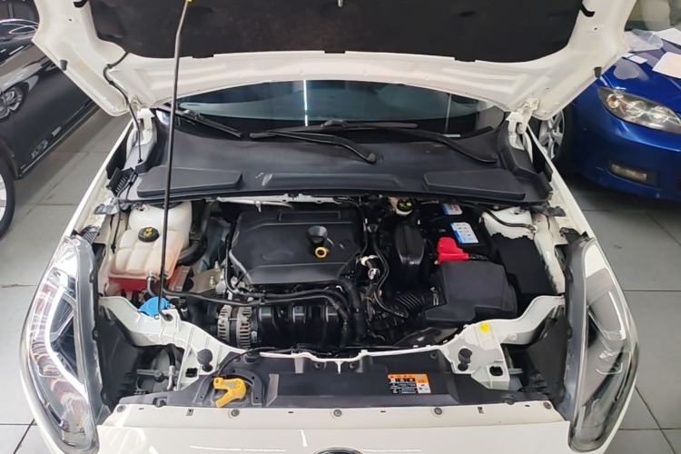 Used Ford Escort 2019 Revised Version 1.5L Automatic Enjoyment Type China VI Standard Engine Bay