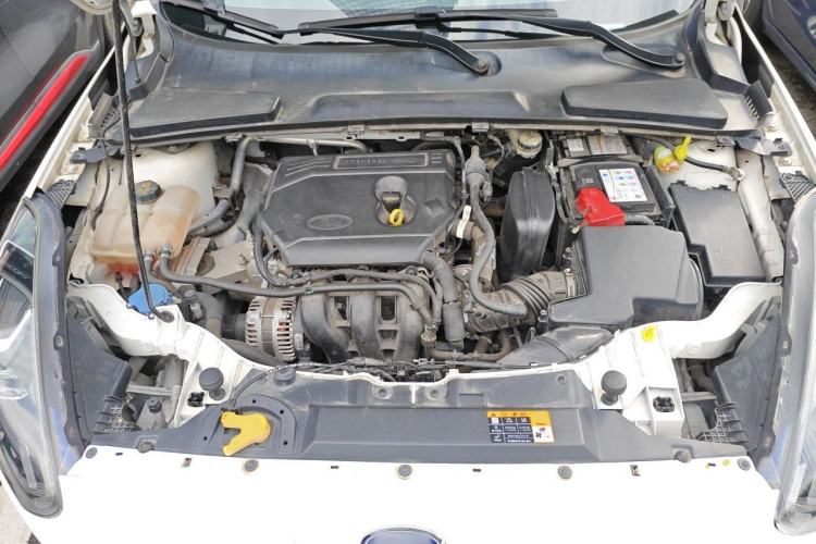 Used Ford Escort 2019 Revised Version 1.5L Automatic Enjoyment Type China VI Standard Engine Bay
