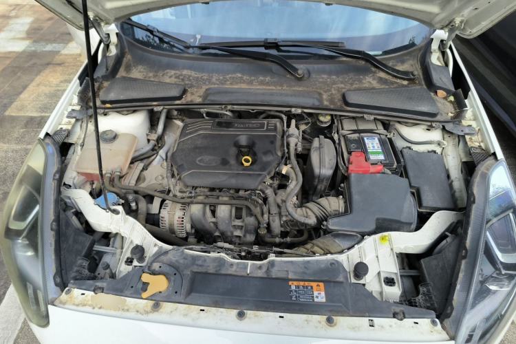 Used Ford Escort 2019 Revised Version 1.5L Automatic Enjoyment Type China VI Standard Engine Bay