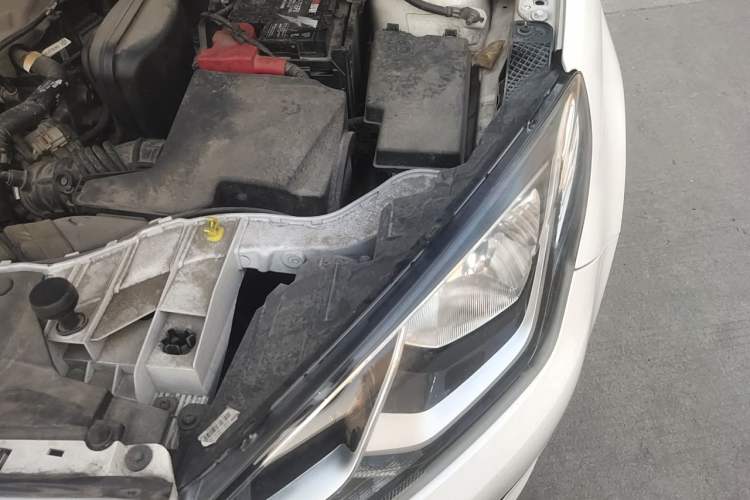Used Ford Escort 2019 Revised Version 1.5L Manual "Quality Enjoyment" Trim (Tire Pressure Monitoring) China VI Standard Engine Bay Left