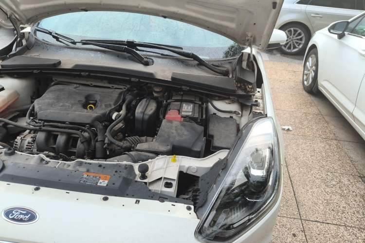 Used Ford Escort 2019 Revised Version 1.5L Automatic Enjoyment Type China V Standard Engine Bay Left
