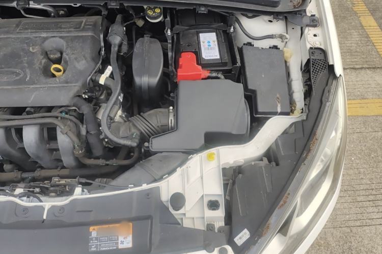 Used Ford Escort 2019 Revised 1.5L Automatic ZhiXiang Version (Tire Pressure Monitoring) China VI Standard Engine Bay Left