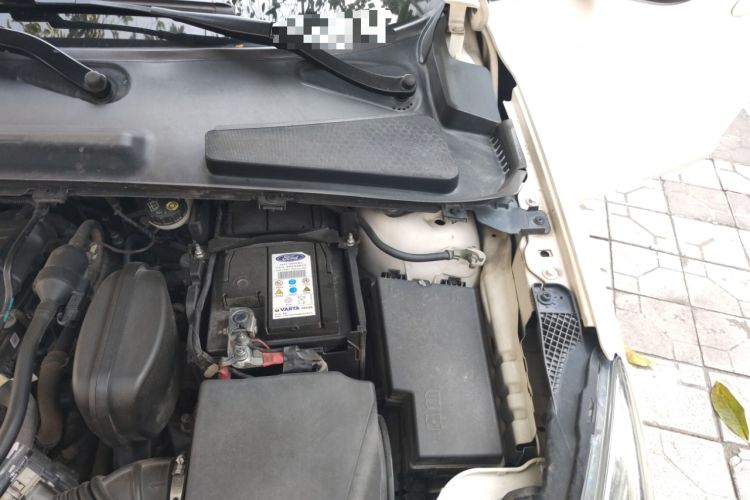 Used Ford Escort 2019 1.5L Automatic ZhiXiang Model Engine Bay Left