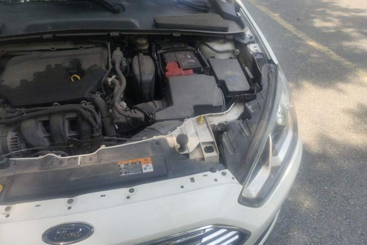 Used Ford Escort 2019 Revised 1.5L Automatic ZhiXiang Version (Tire Pressure Monitoring) China VI Standard Engine Bay Left