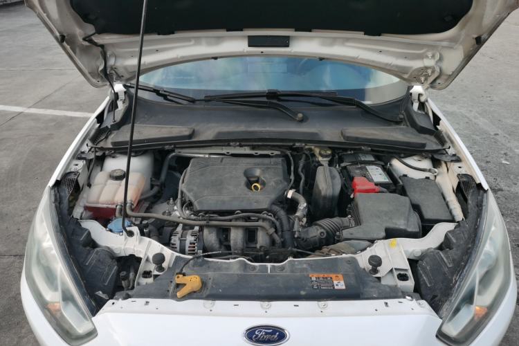 Used Ford Escort 2019 Revised Version 1.5L Manual Quality Enjoyment Type China VI Standard Engine Bay
