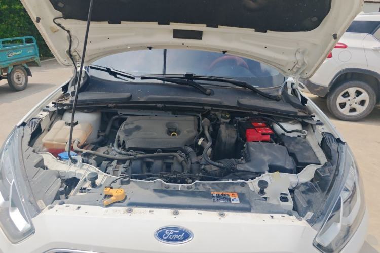 Used Ford Escort 2019 Revised 1.5L Automatic ZhiXiang Version (Tire Pressure Monitoring) China VI Standard Engine Bay