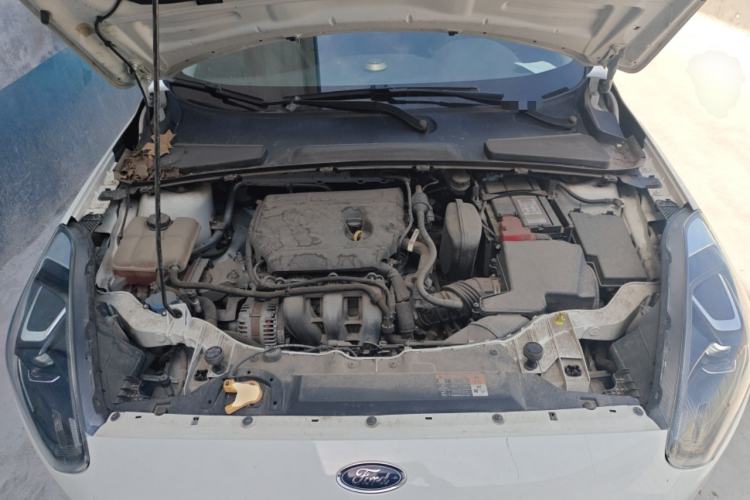 Used Ford Escort 2019 Revised Version 1.5L Automatic Enjoyment Type China VI Standard Engine Bay