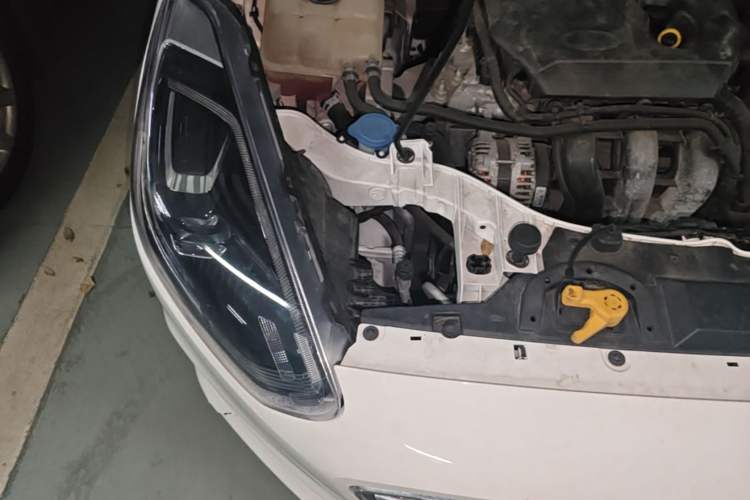 Used Ford Escort 2019 Revised Version 1.5L Automatic Enjoyment Type China VI Standard Engine Bay Right