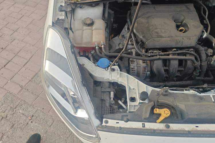 Used Ford Escort 2019 1.5L Manual ZhiXiang Version Engine Bay Right