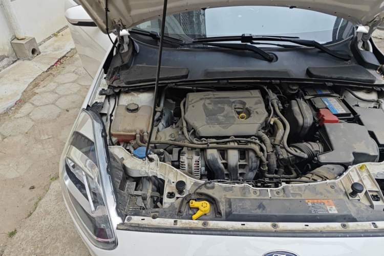 Used Ford Escort 2019 1.5L Automatic ZhiXiang Model Engine Bay Right