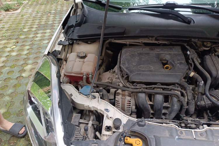 Used Ford Escort 2019 1.5L Automatic ZhiXiang Model Engine Bay Right