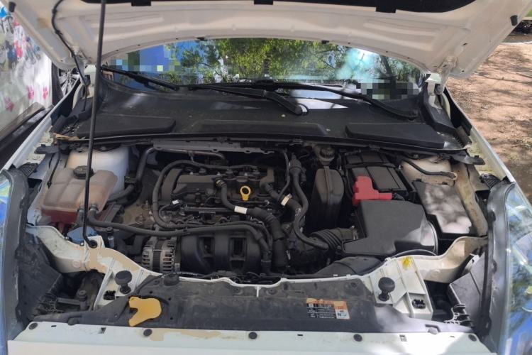 Used Ford Escort 2019 Revised Version 1.5L Automatic Enjoyment Type China VI Standard Engine Bay
