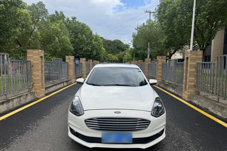 Used Ford Escort 2019 Revised Version 1.5L Automatic Enjoyment Type China VI Standard Exterior 1