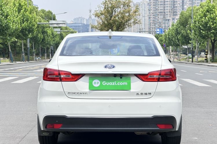 Used Ford Escort 2019 1.5L Manual ZhiXiang Version Exterior 1