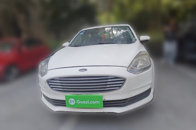 Used Ford Escort 2019 1.5L Automatic ZhiXiang Model Exterior 1