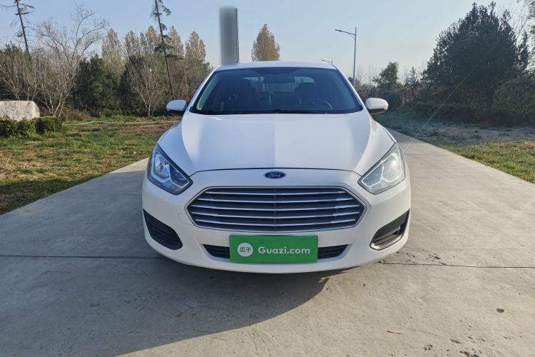 Used Ford Escort 2019 Revised 1.5L Automatic ZhiXiang Version (Tire Pressure Monitoring) China VI Standard Exterior 1