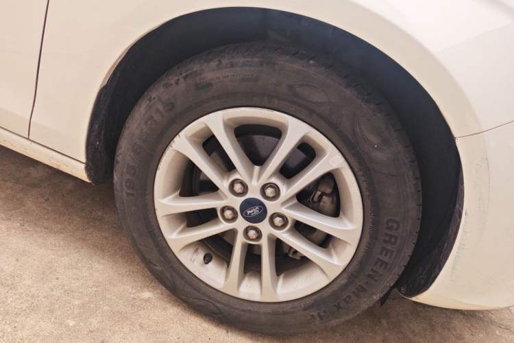 Used Ford Escort 2019 Revised 1.5L Automatic ZhiXiang Version China VI Standard Exterior 1