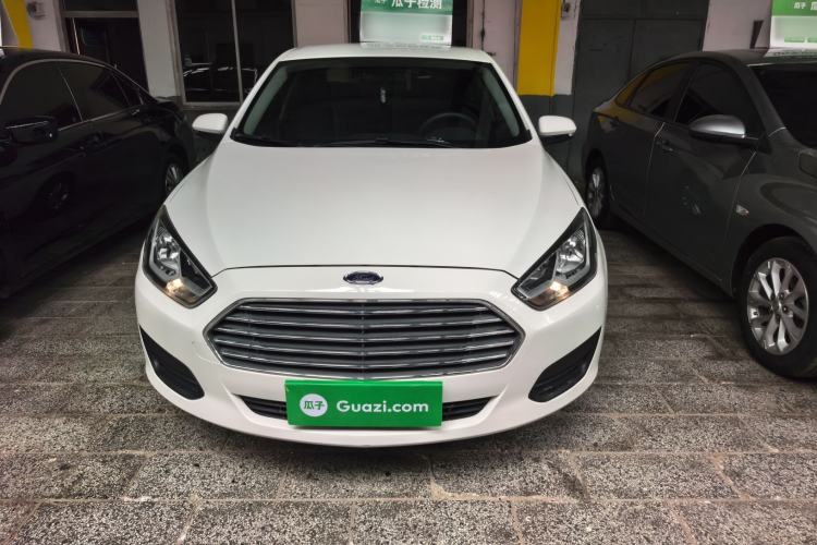 Used Ford Escort 2019 Revised 1.5L Automatic ZhiXiang Version (Tire Pressure Monitoring) China VI Standard Exterior 1