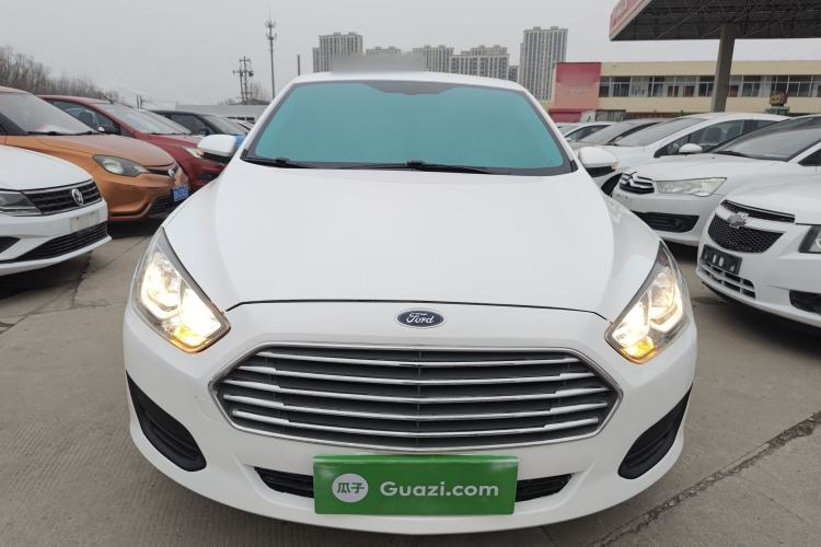 Used Ford Escort 2019 Revised Version 1.5L Manual Quality Enjoyment Type China VI Standard Exterior 1