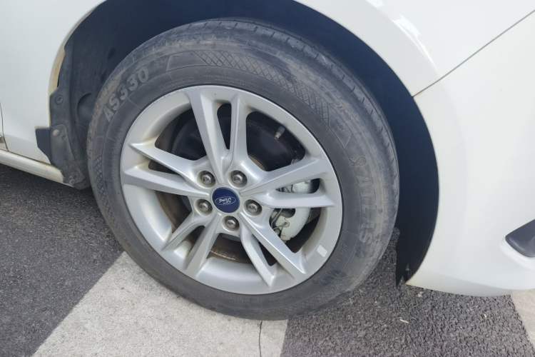 Used Ford Escort 2019 Revised Version 1.5L Automatic Enjoyment Type China VI Standard Exterior 1