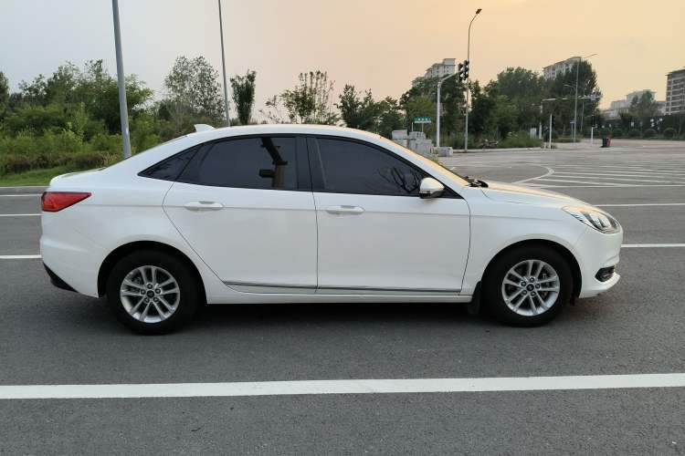Used Ford Escort 2019 1.5L Automatic ZhiXiang Model Exterior 2