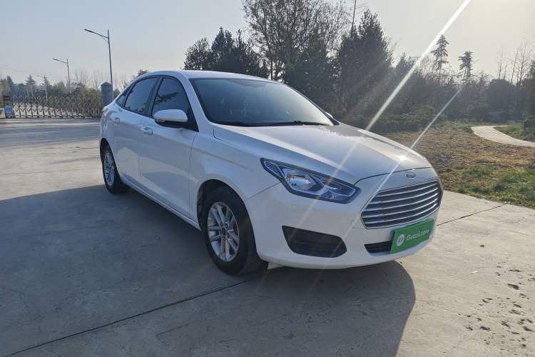 Used Ford Escort 2019 Revised 1.5L Automatic ZhiXiang Version (Tire Pressure Monitoring) China VI Standard Exterior 2