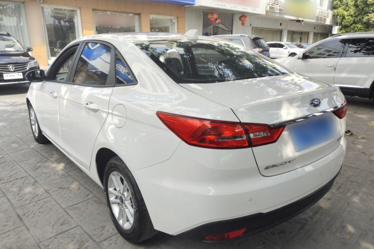 Used Ford Escort 2019 Revised 1.5L Automatic ZhiXiang Version (Tire Pressure Monitoring) China VI Standard Exterior 2