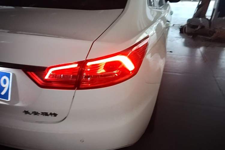 Used Ford Escort 2019 Revised Version 1.5L Automatic Enjoyment Type China VI Standard Exterior 3