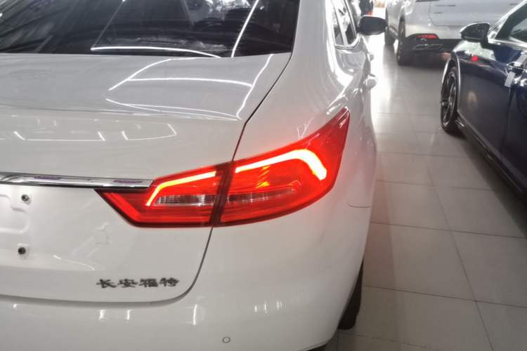 Used Ford Escort 2019 Revised Version 1.5L Automatic Enjoyment Type China VI Standard Exterior 3