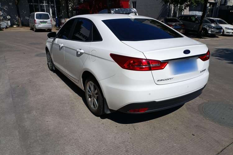 Used Ford Escort 2019 Revised Version 1.5L Automatic Enjoyment Type China VI Standard Exterior 3