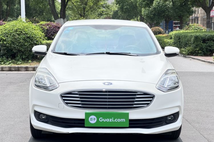 Used Ford Escort 2019 1.5L Manual ZhiXiang Version Exterior 3