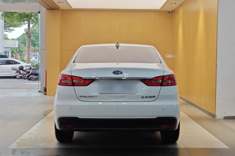 Used Ford Escort 2019 Revised Version 1.5L Automatic Enjoyment Type China VI Standard Exterior 3