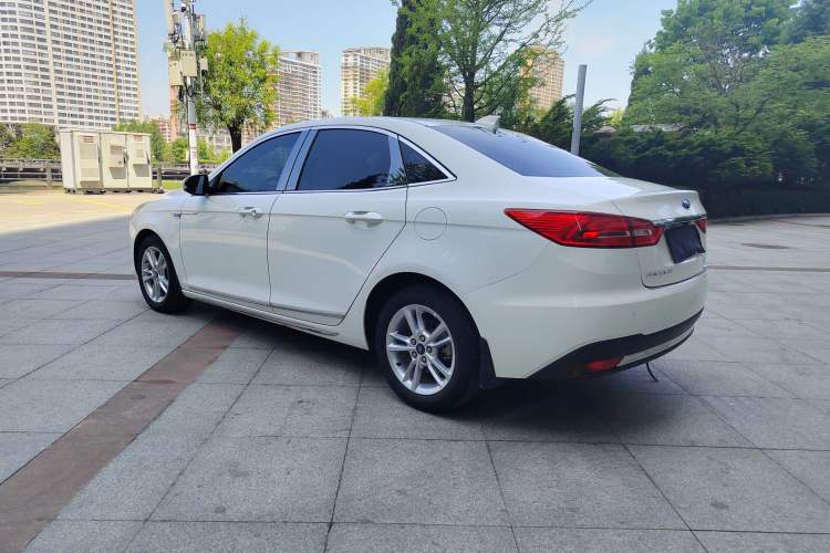 Used Ford Escort 2019 Revised Version 1.5L Automatic Enjoyment Type China VI Standard Exterior 3