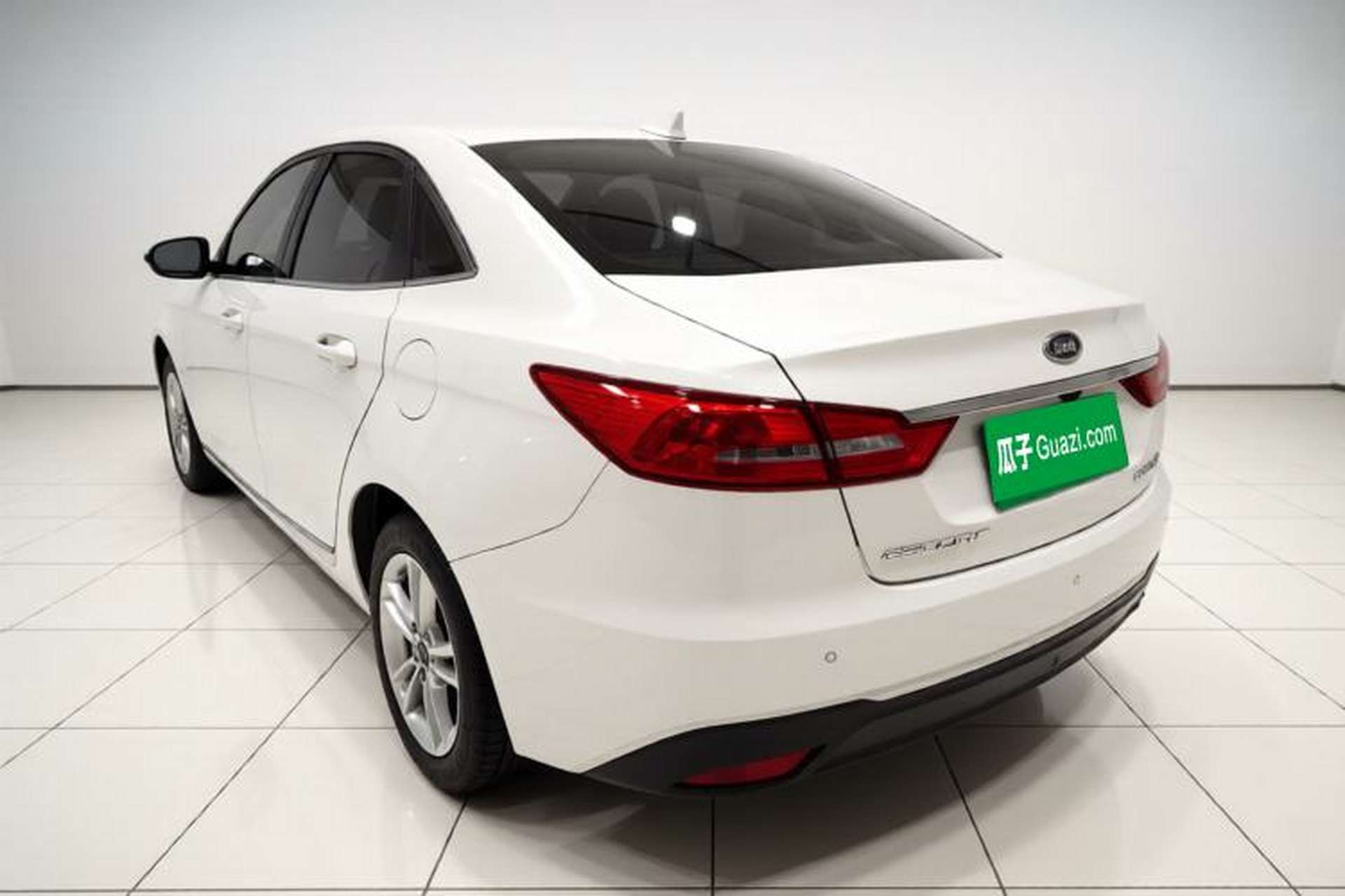 Used Ford Escort 2019 Revised Version 1.5L Automatic Enjoyment Type China VI Standard Exterior 3