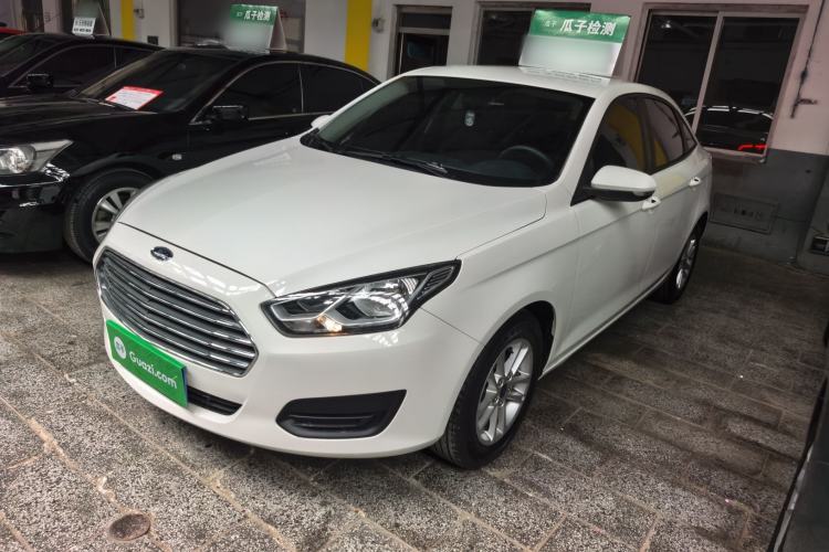 Used Ford Escort 2019 Revised 1.5L Automatic ZhiXiang Version (Tire Pressure Monitoring) China VI Standard Exterior 3