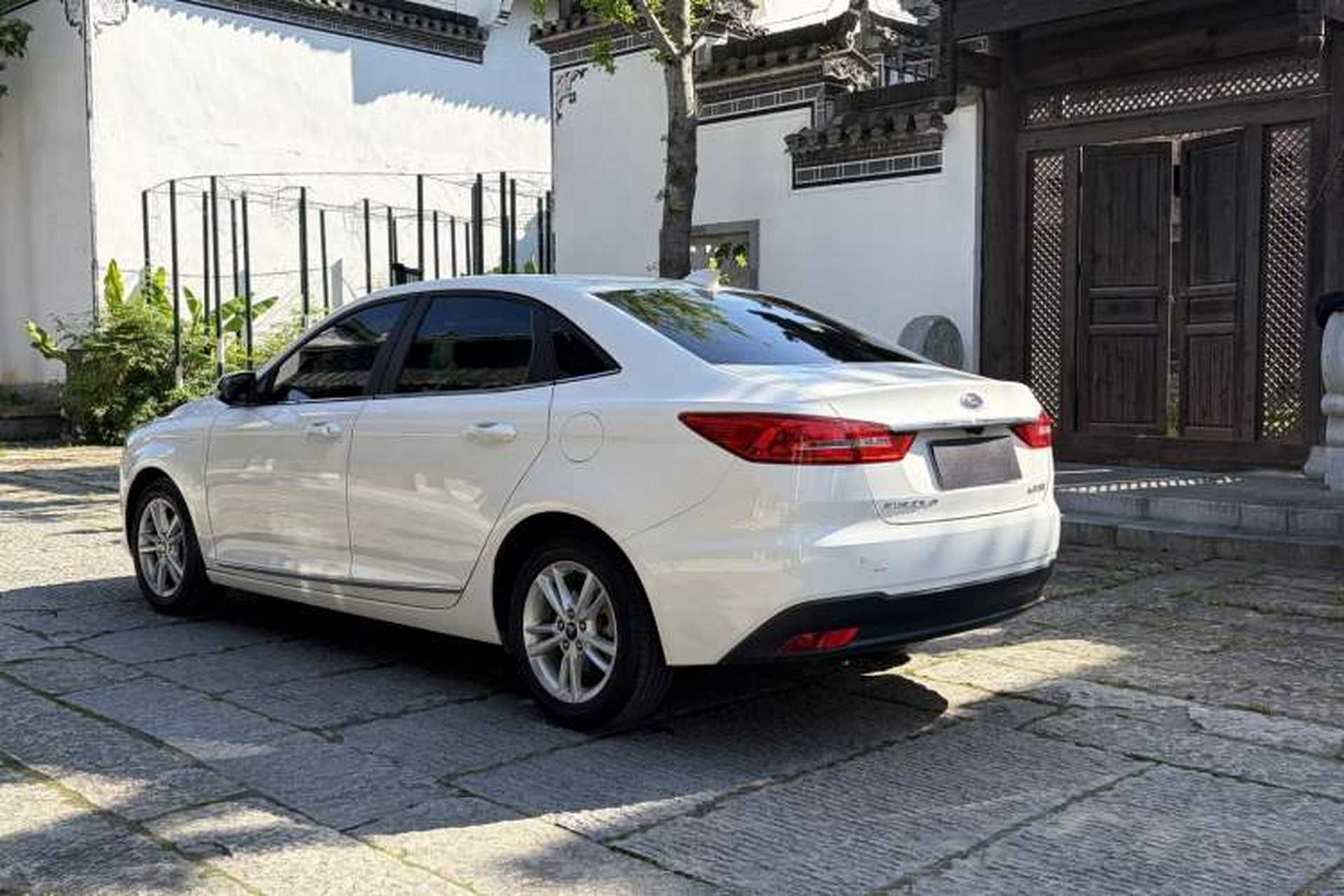 Used Ford Escort 2019 Revised Version 1.5L Automatic Enjoyment Type China VI Standard Exterior 4