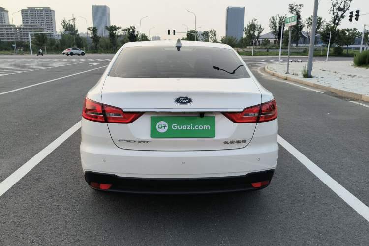 Used Ford Escort 2019 1.5L Automatic ZhiXiang Model Exterior 4