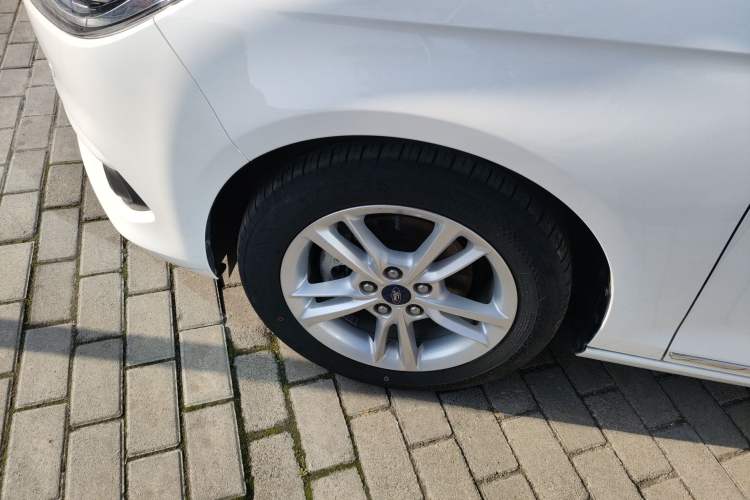 Used Ford Escort 2019 Revised Version 1.5L Automatic Enjoyment Type China VI Standard Exterior 4